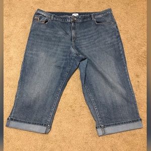 EUC Capri Jeans